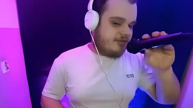 DJ Akun ile ma lat? Odkryj zaskakującą prawdę o jego wieku DJ Akun ile ma lat? Odkryj zaskakującą prawdę o jego wieku